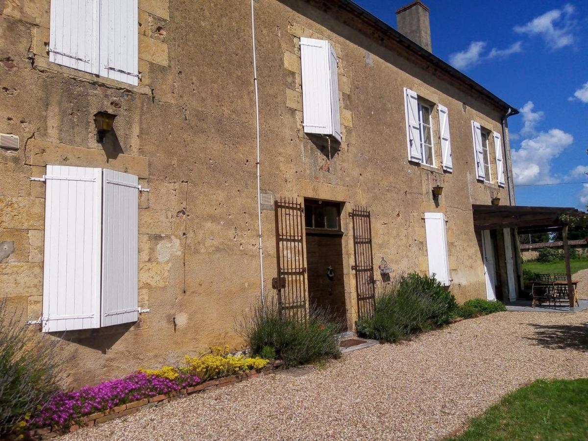 Château Latour Fours  Extérieur photo
